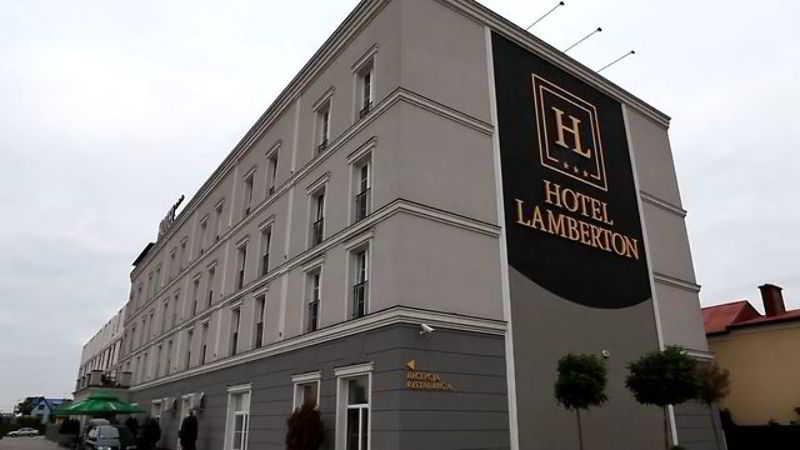 兰伯顿酒店 Ołtarzew 外观 照片